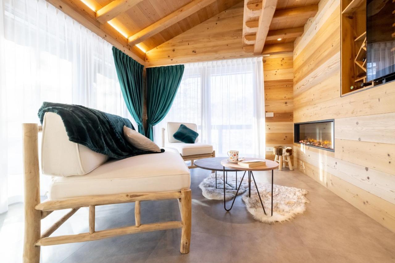 Chalet Imbosc'Che - 5 Beautiful Rooms In Charming B&B Livigno Exterior foto