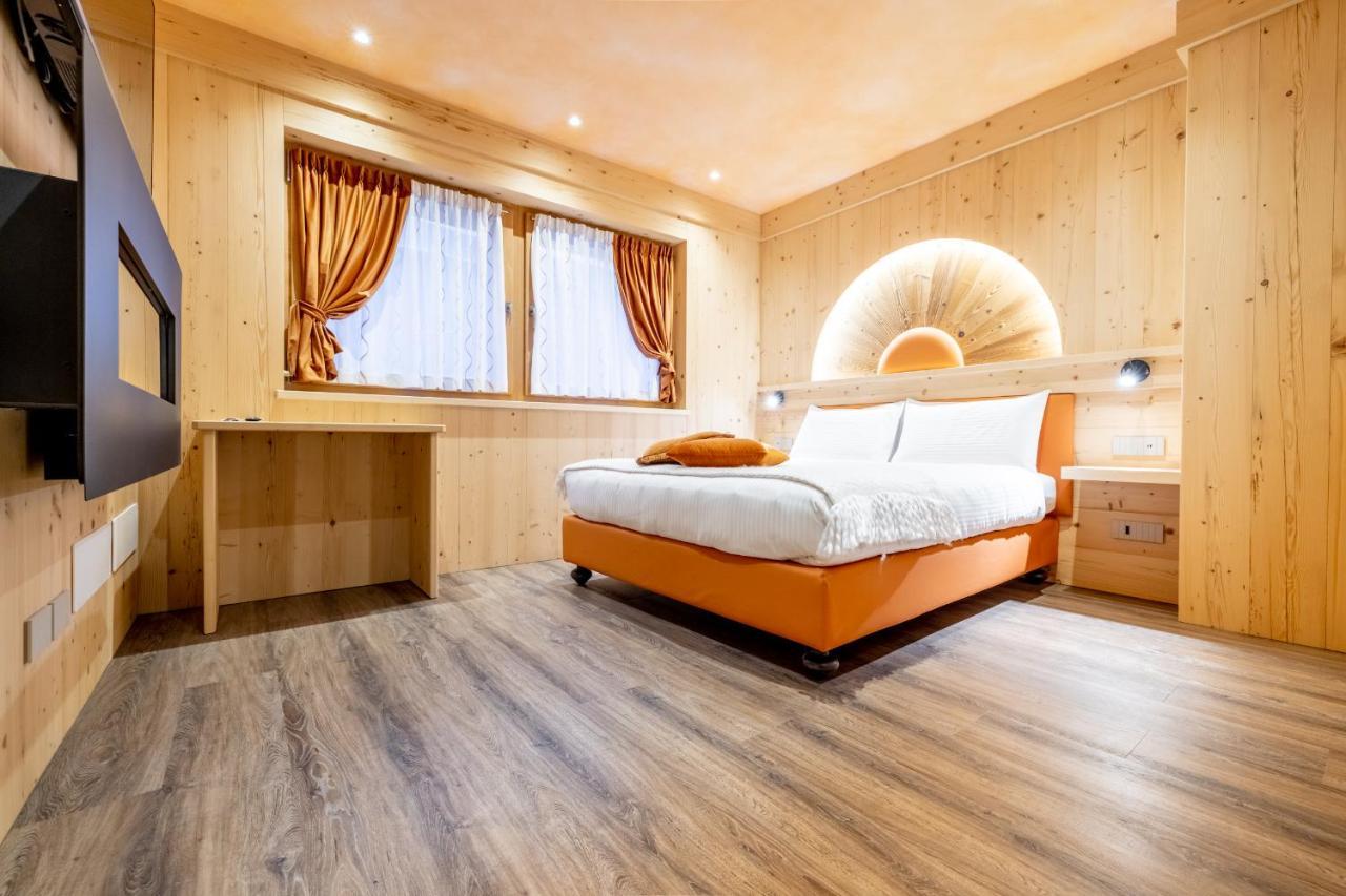 Chalet Imbosc'Che - 5 Beautiful Rooms In Charming B&B Livigno Exterior foto