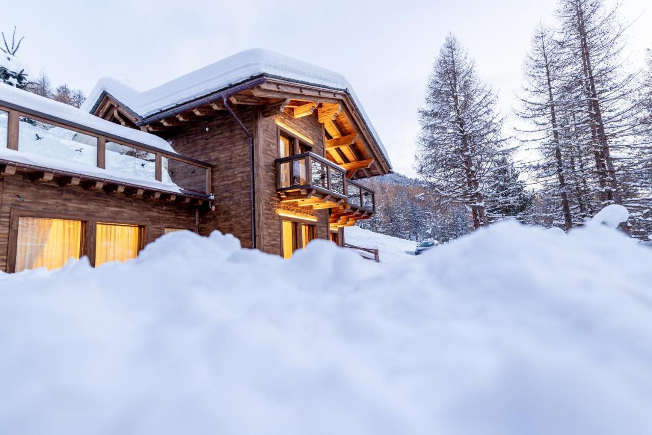 Chalet Imbosc'Che - 5 Beautiful Rooms In Charming B&B Livigno Exterior foto