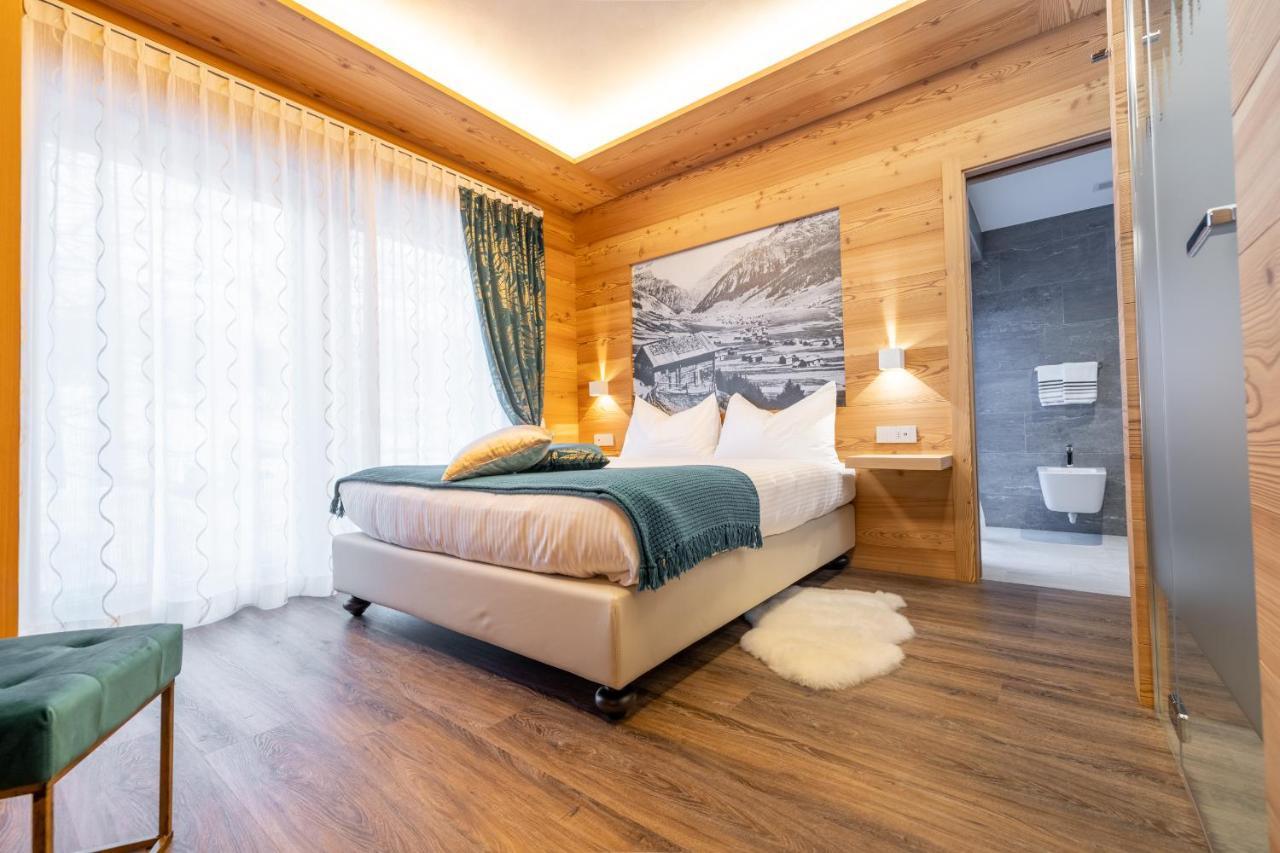 Chalet Imbosc'Che - 5 Beautiful Rooms In Charming B&B Livigno Exterior foto
